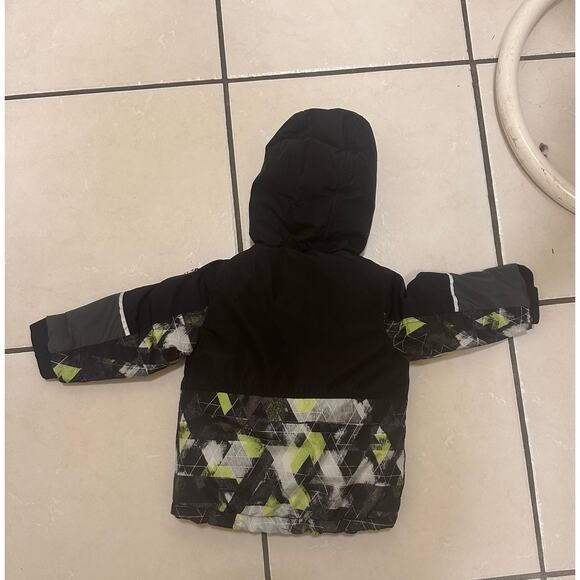 Toddler’s Spyder Winter Coat Sz. 2T - Picture 4 of 7